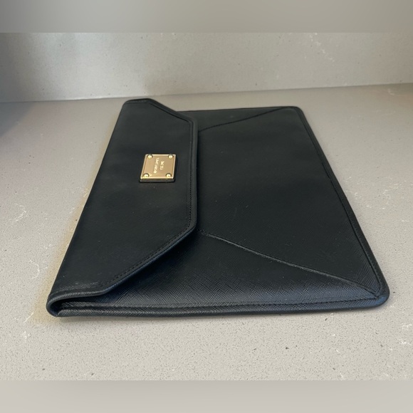 Michael Kors Saffiano Leather Black Envelope Clutch Portfolio Laptop Case - Picture 5 of 10